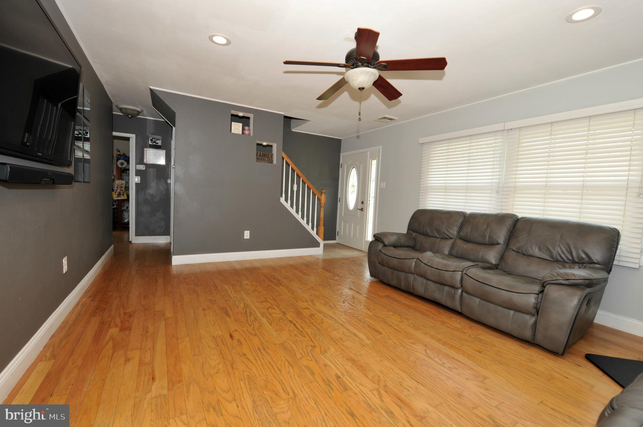 29 Jadewood Road Levittown, PA 19056 - Photo 5 of 30