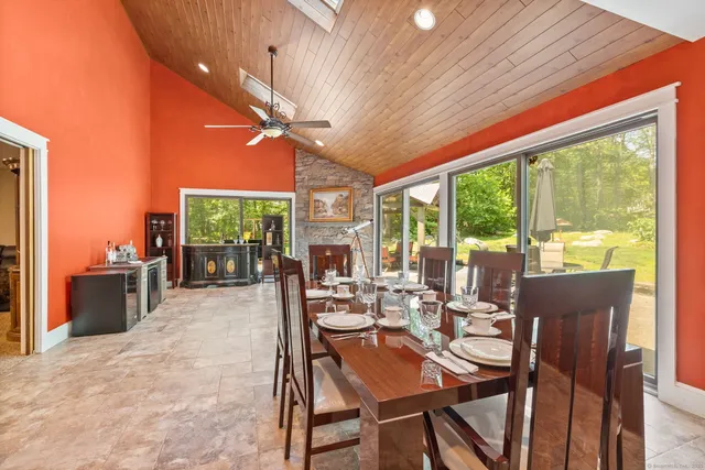 $750,000 | 254 Haley Road, Groton, CT 06355