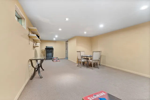 $750,000 | 254 Haley Road, Groton, CT 06355