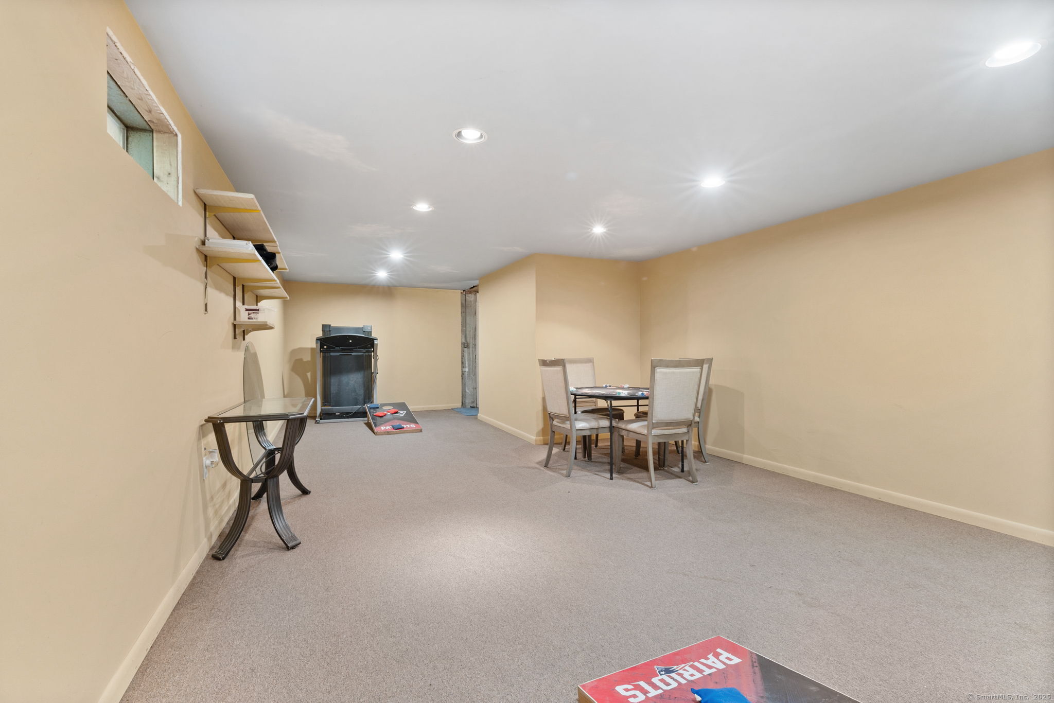 254 Haley Road Groton, CT 06355 - Photo 36 of 40 a view of a room with chairs and tables