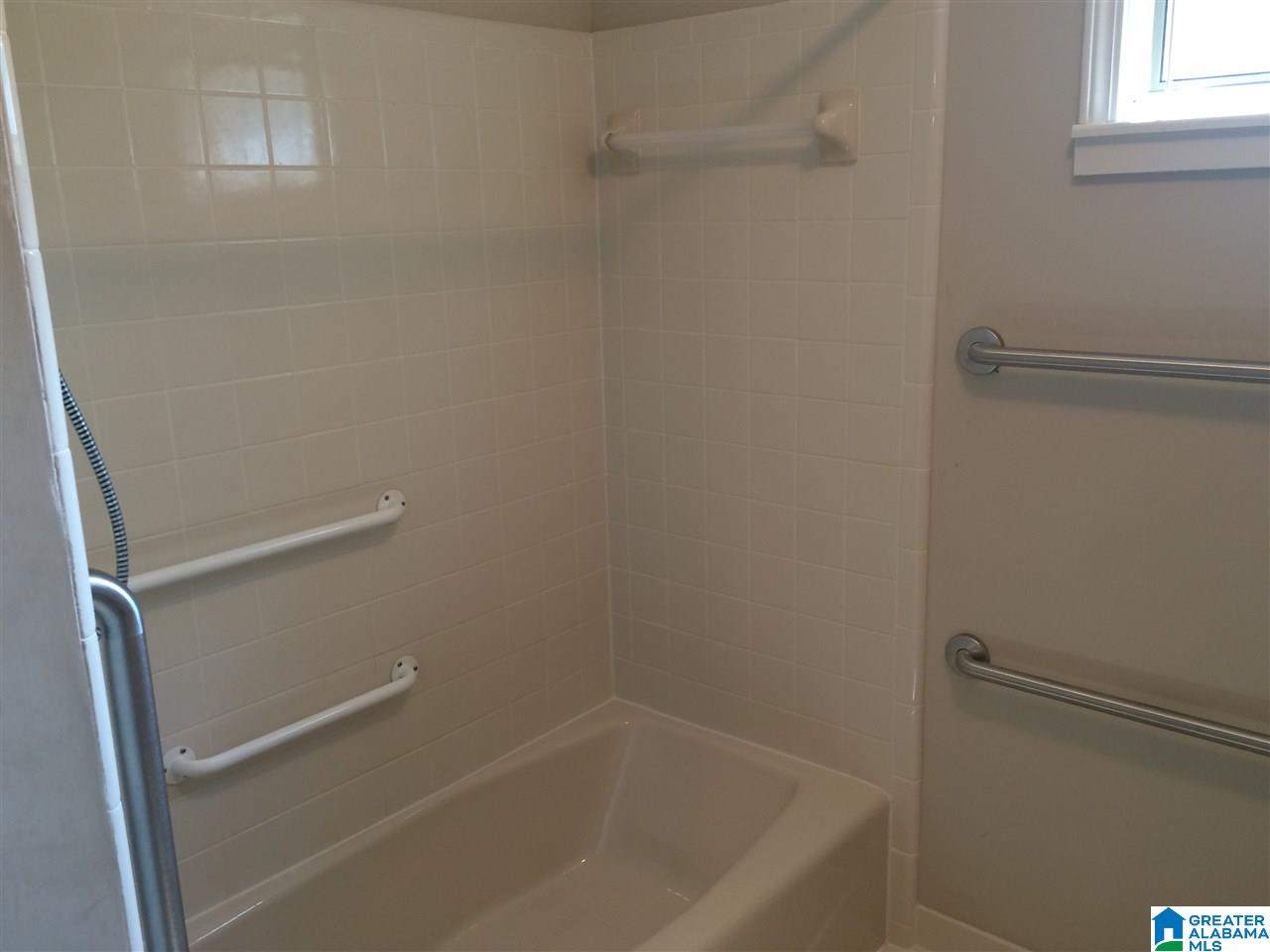 8818 Bluff Ridge Road Bessemer, AL 35022 - Photo 15 of 38