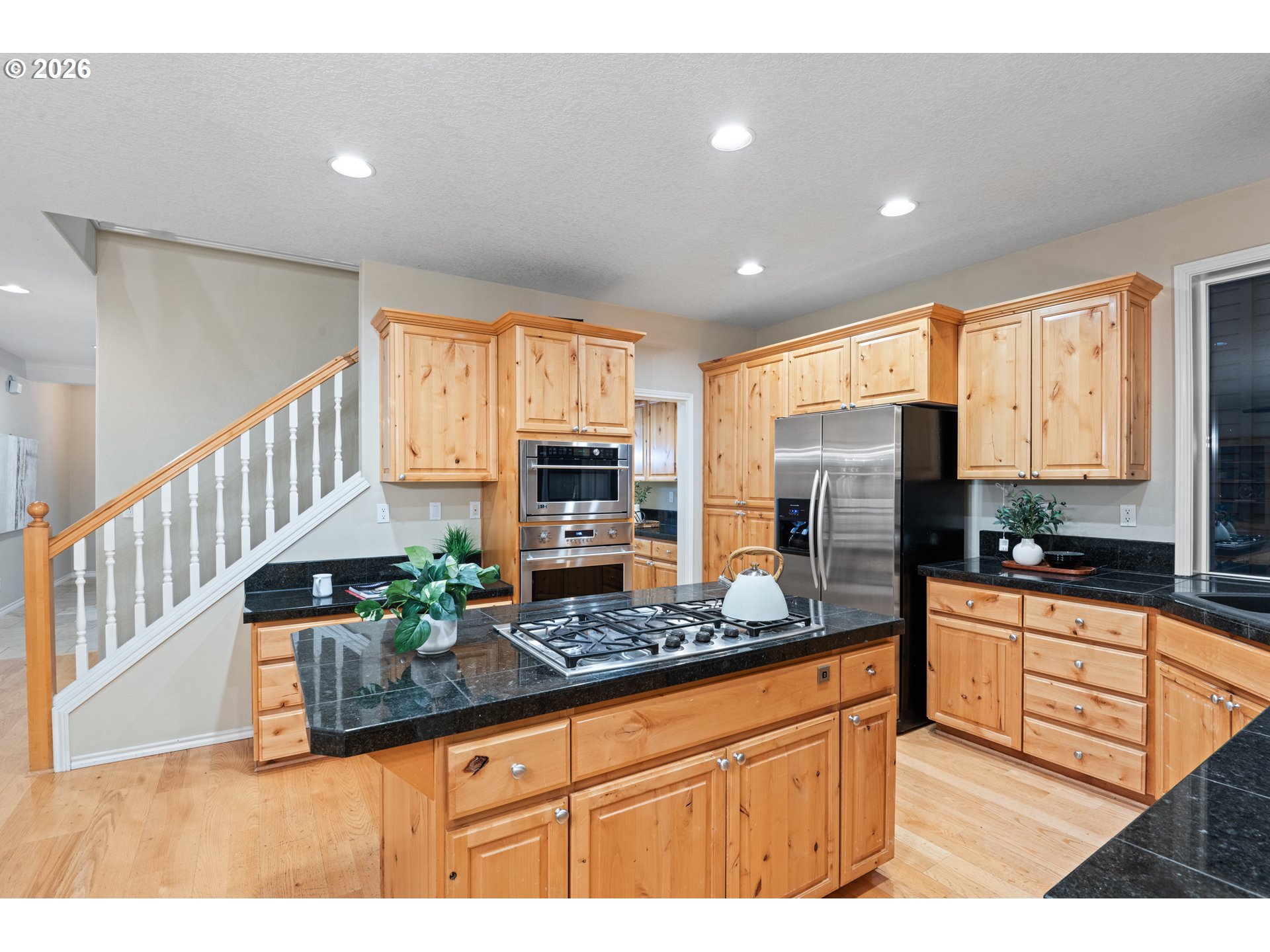 14992 Southwest Lookout Drive Portland, OR 97224 - Photo 15 of 48