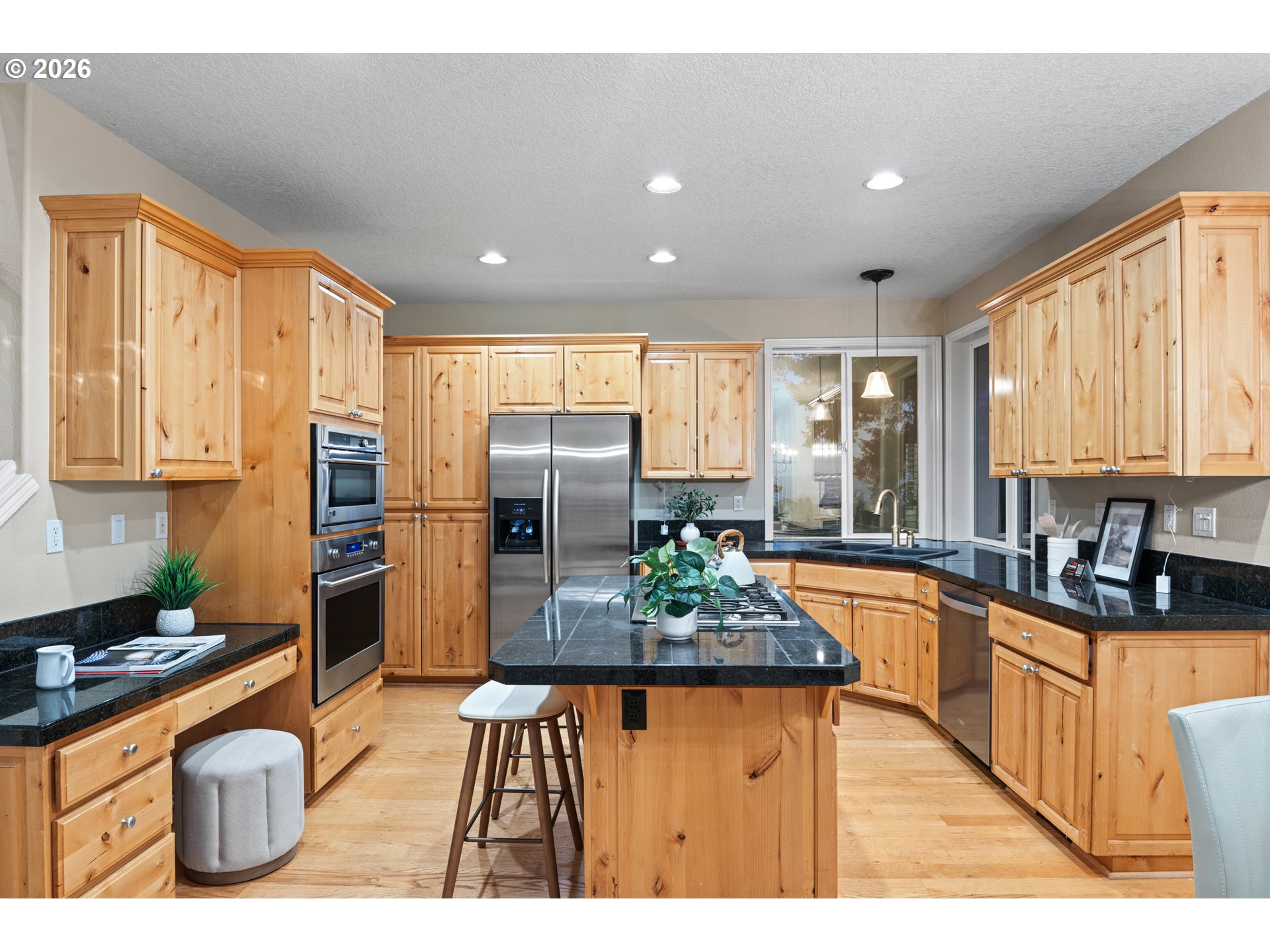 14992 Southwest Lookout Drive Portland, OR 97224 - Photo 18 of 48