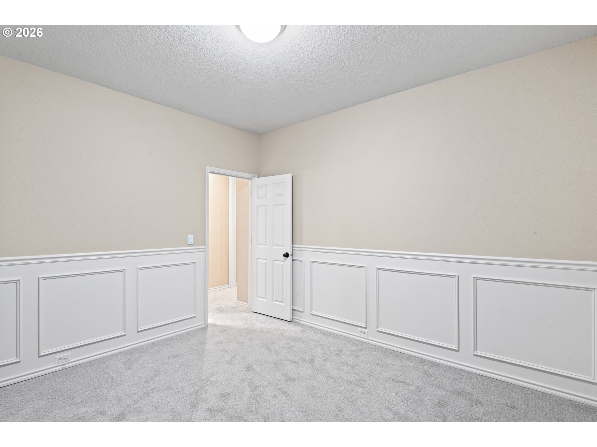 14992 Southwest Lookout Drive Portland, OR 97224 - Photo 25 of 48