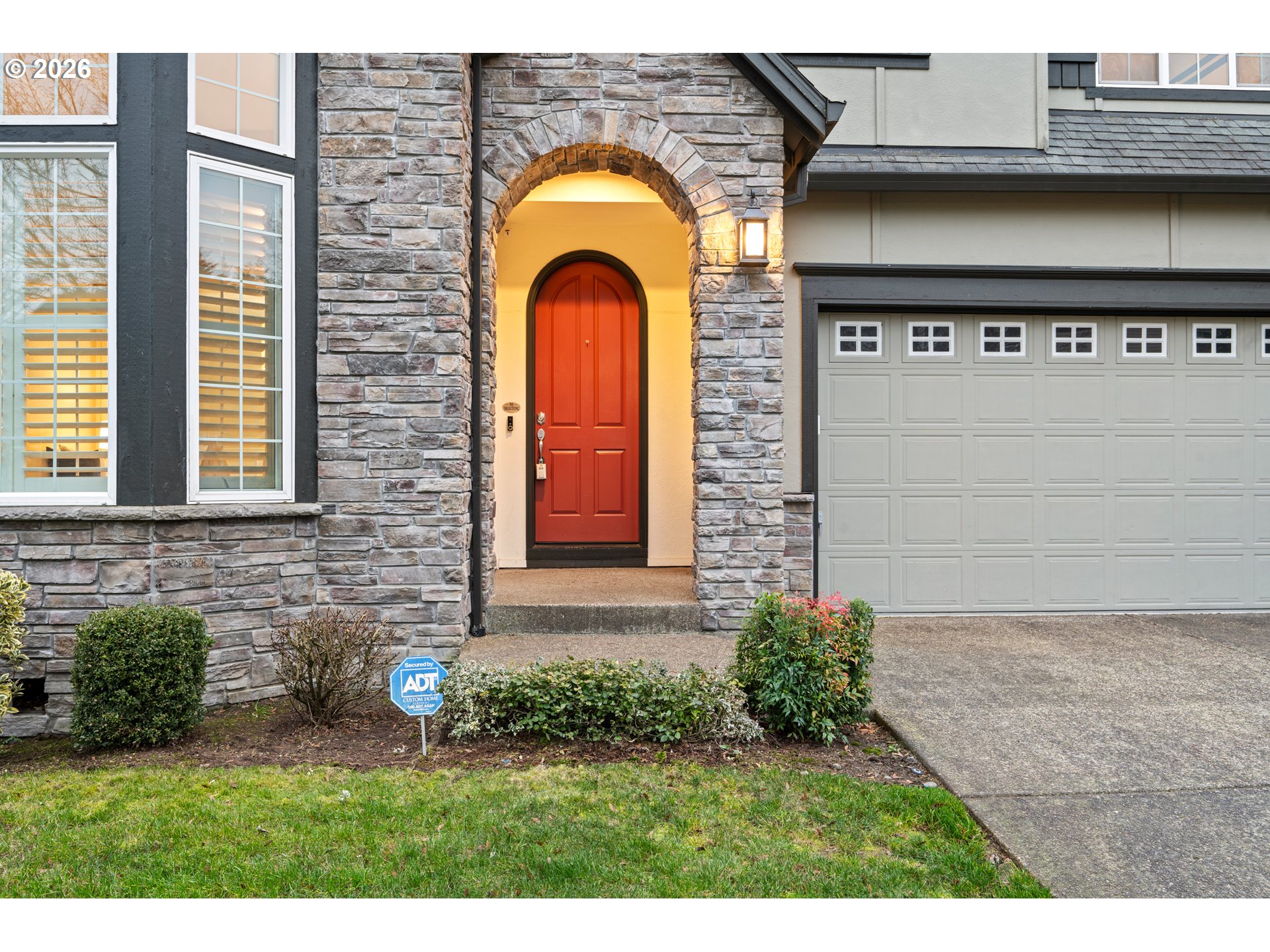 14992 Southwest Lookout Drive Portland, OR 97224 - Photo 4 of 48