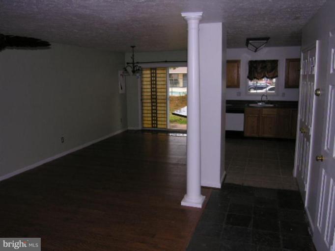 697 Ripplebrook Drive Culpeper, VA 22701 - Photo 2 of 9 Entrance / Foyer