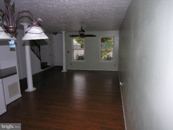 697 Ripplebrook Drive Culpeper, VA 22701 - Photo 4 of 9 Living Room