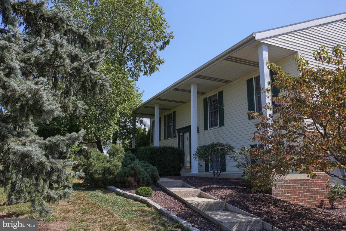 3077 Bricker Road Manheim, PA 17545 - Photo 6 of 53