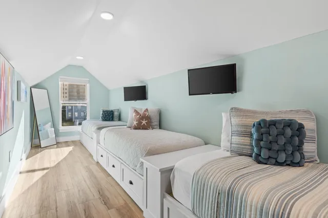 $1,379,000 | 7028 Thomas Drive, Panama City Beach, FL 32408