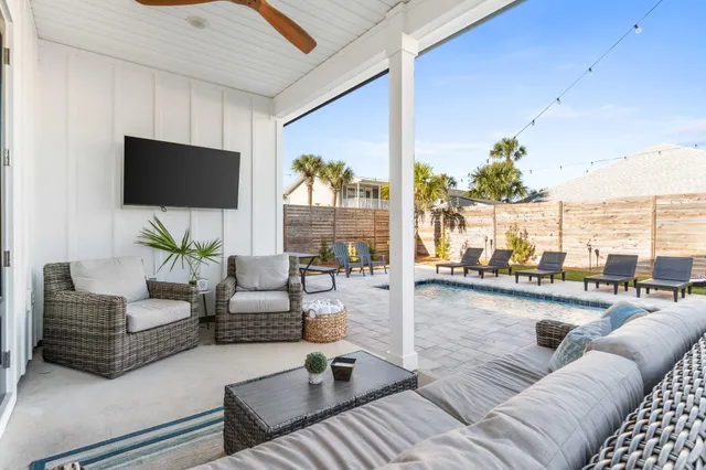 $1,379,000 | 7028 Thomas Drive, Panama City Beach, FL 32408