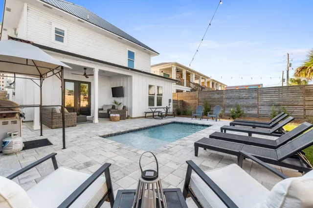 $1,379,000 | 7028 Thomas Drive, Panama City Beach, FL 32408