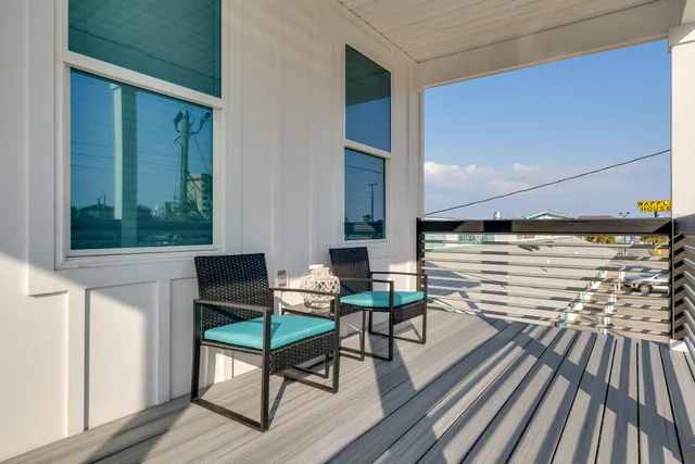$1,379,000 | 7028 Thomas Drive, Panama City Beach, FL 32408