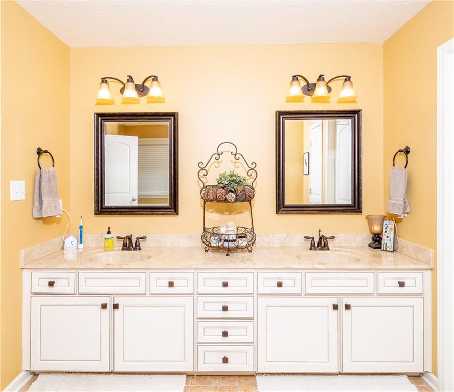6286 Strathaven Road Noblesville, IN 46062 - Photo 22 of 40 Gallery Image 22