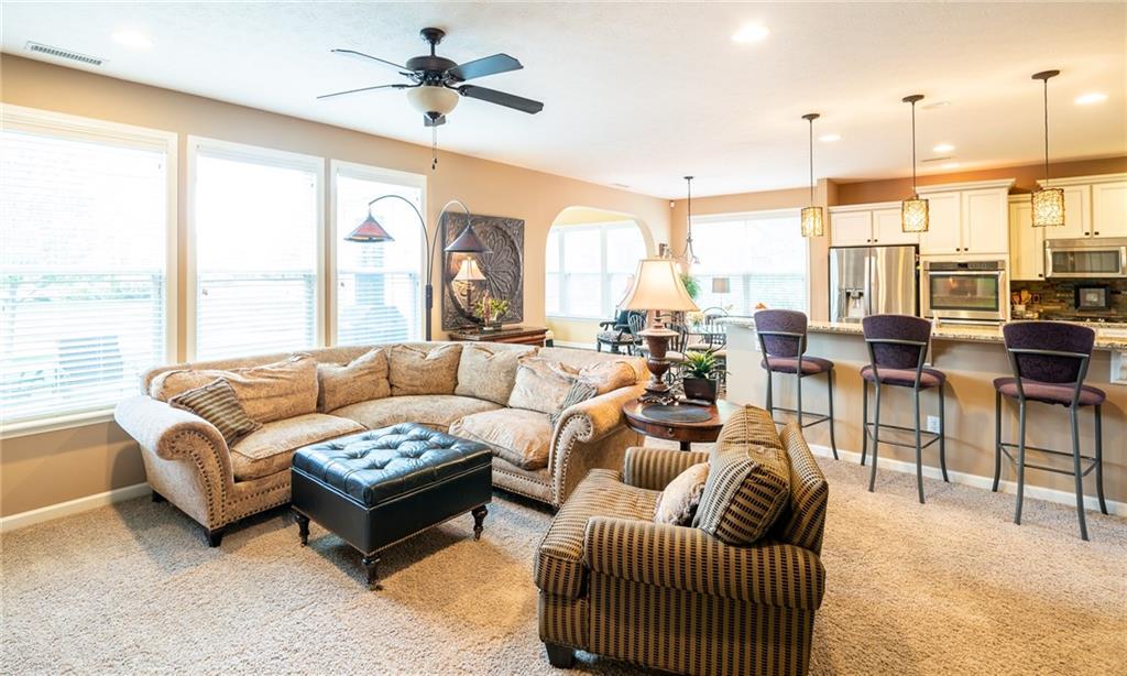 6286 Strathaven Road Noblesville, IN 46062 - Photo 9 of 40 Gallery Image 9