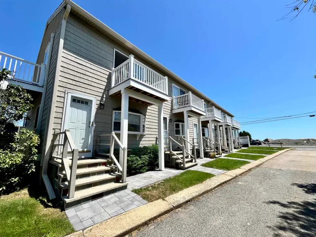 $2,500 | 1515 Ocean Boulevard, Unit 1, Rye, NH 03870