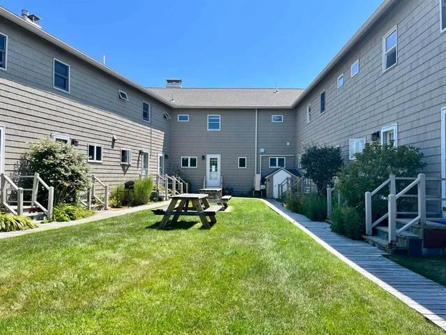 $2,500 | 1515 Ocean Boulevard, Unit 1, Rye, NH 03870