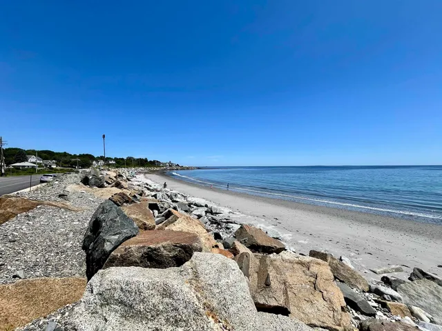 $2,500 | 1515 Ocean Boulevard, Unit 1, Rye, NH 03870