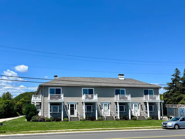 $2,500 | 1515 Ocean Boulevard, Unit 1, Rye, NH 03870