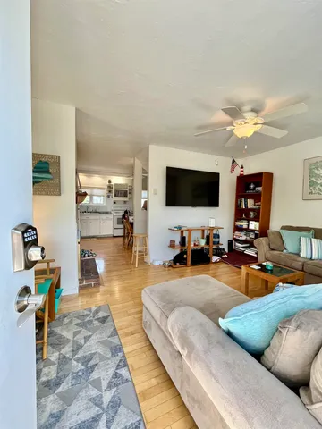 $2,500 | 1515 Ocean Boulevard, Unit 1, Rye, NH 03870