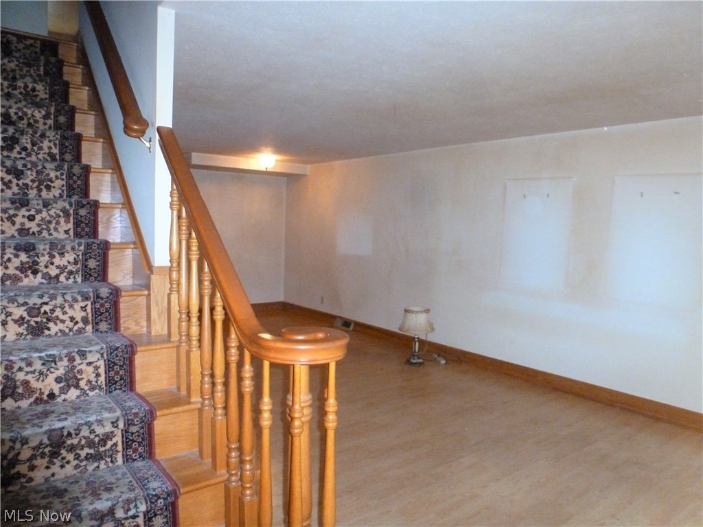 20151 Grannis Road, Unit 9 Cleveland, OH 44126 - Photo 3 of 25 Gallery Image 3