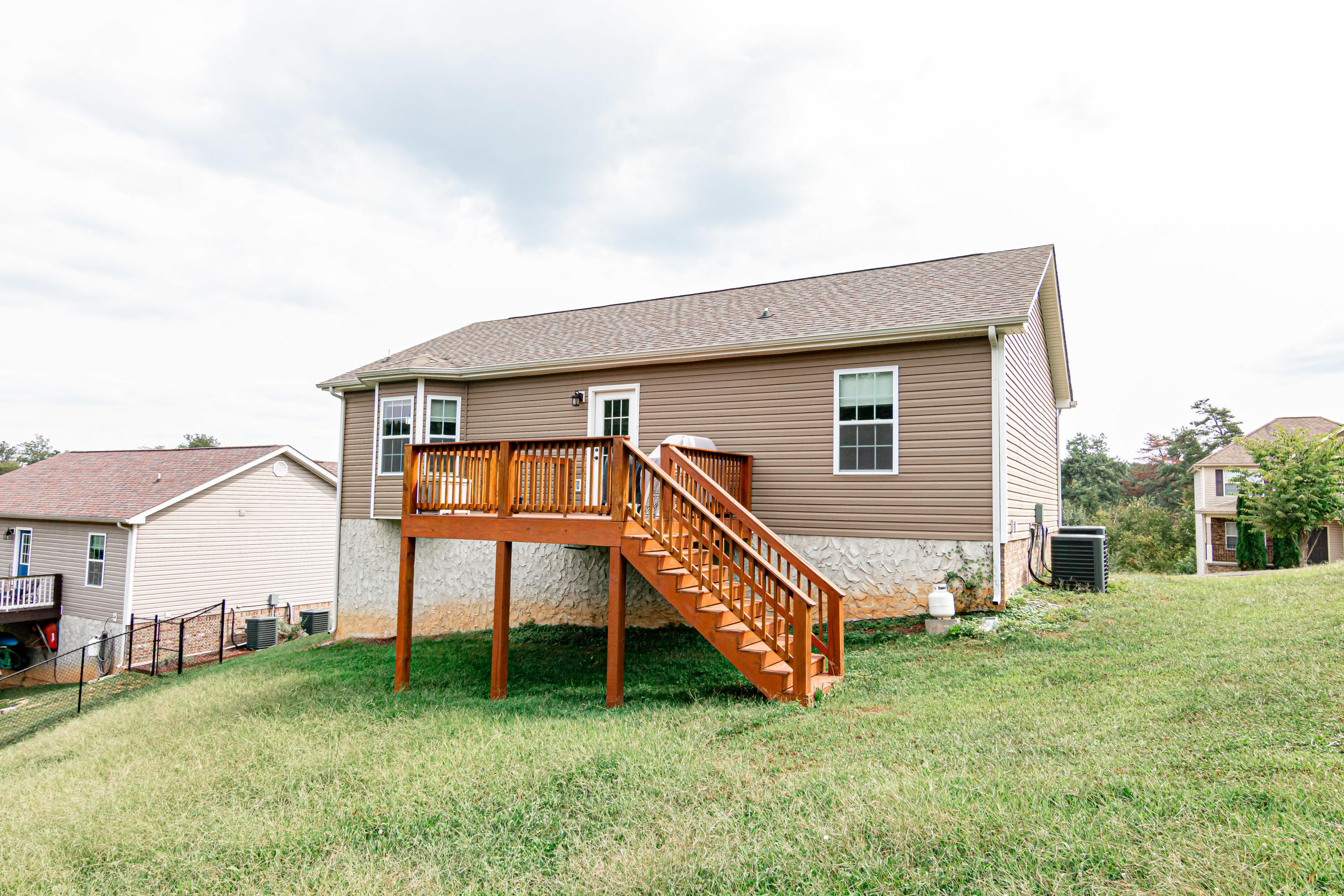 459 Titanium Drive Hixson, TN 37343 - Photo 3 of 32 IMG_2367