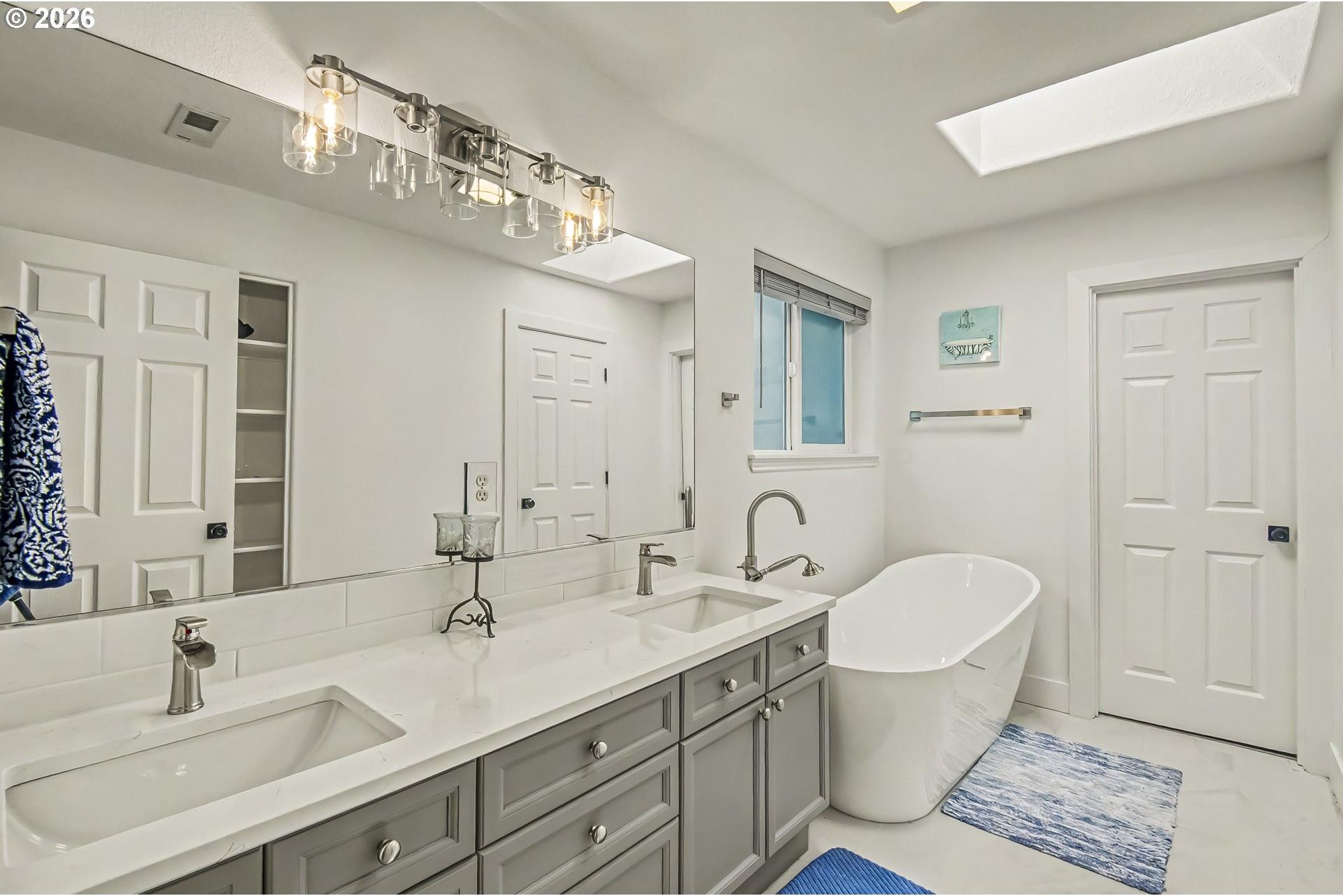 4726 Southeast Salquist Road Gresham, OR 97080 - Photo 28 of 37 Gallery Image 28
