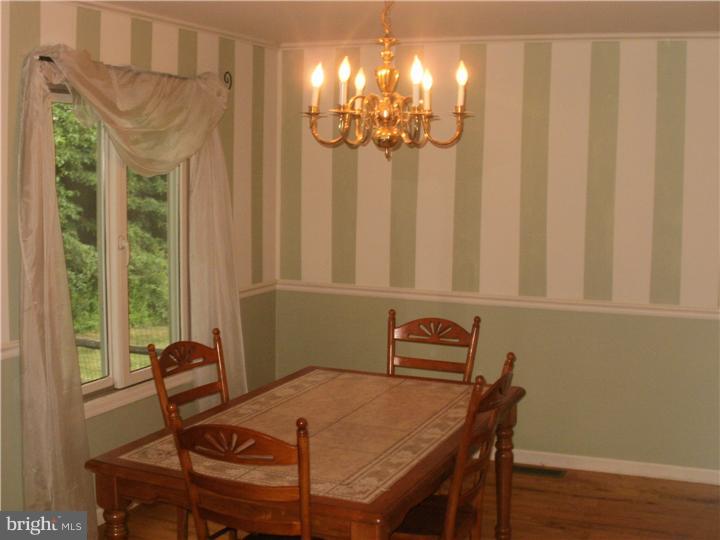 530 Highspire Road Glenmoore, PA 19343 - Photo 11 of 25 Dining Room