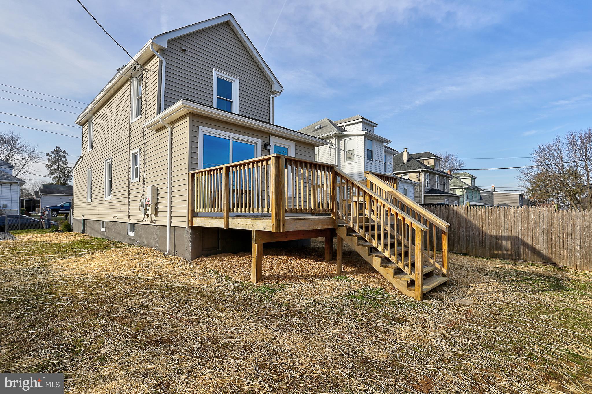 102 West Hilltop Road Baltimore, MD 21225 - Photo 15 of 26 Rear deck