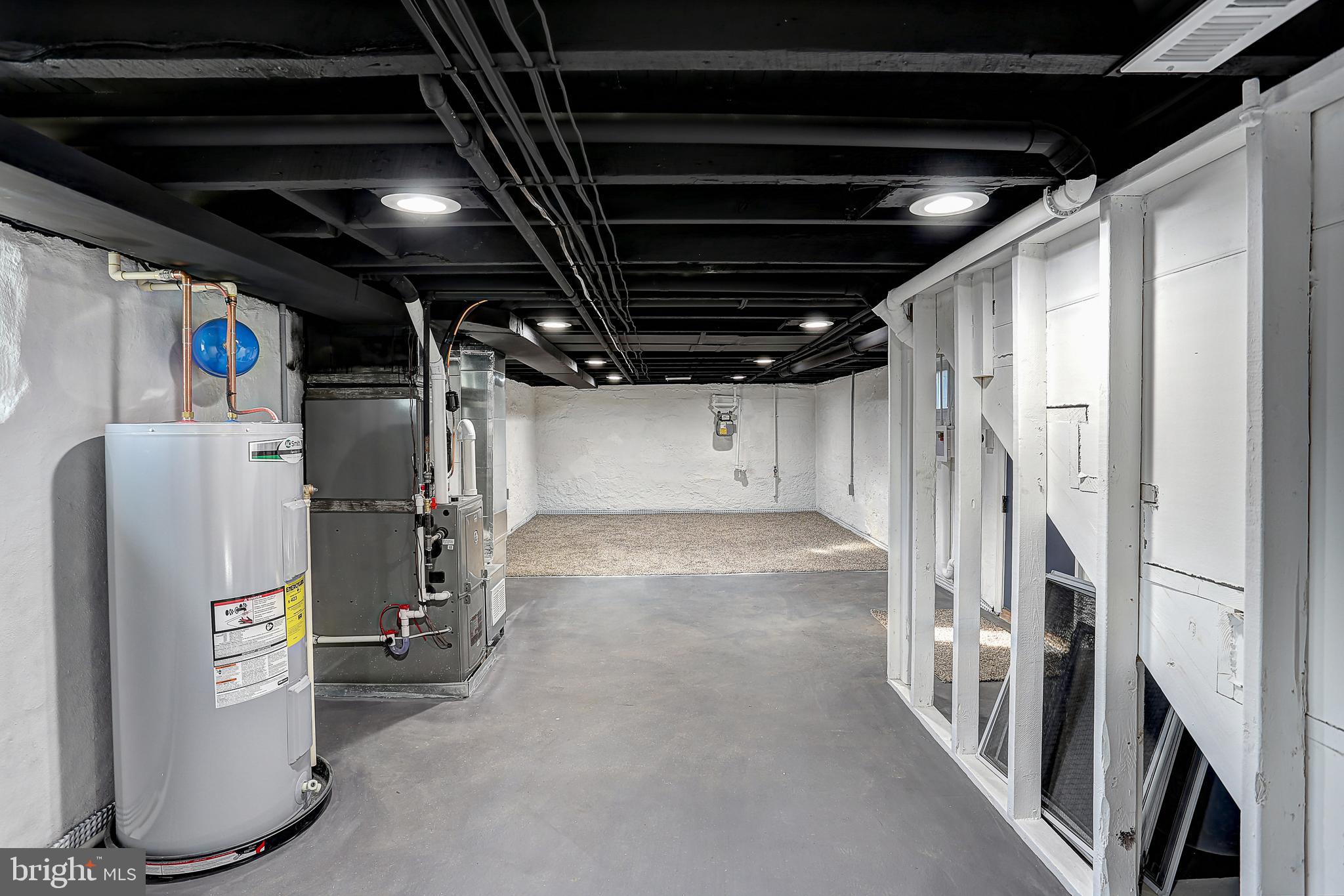 102 West Hilltop Road Baltimore, MD 21225 - Photo 25 of 26 Basement