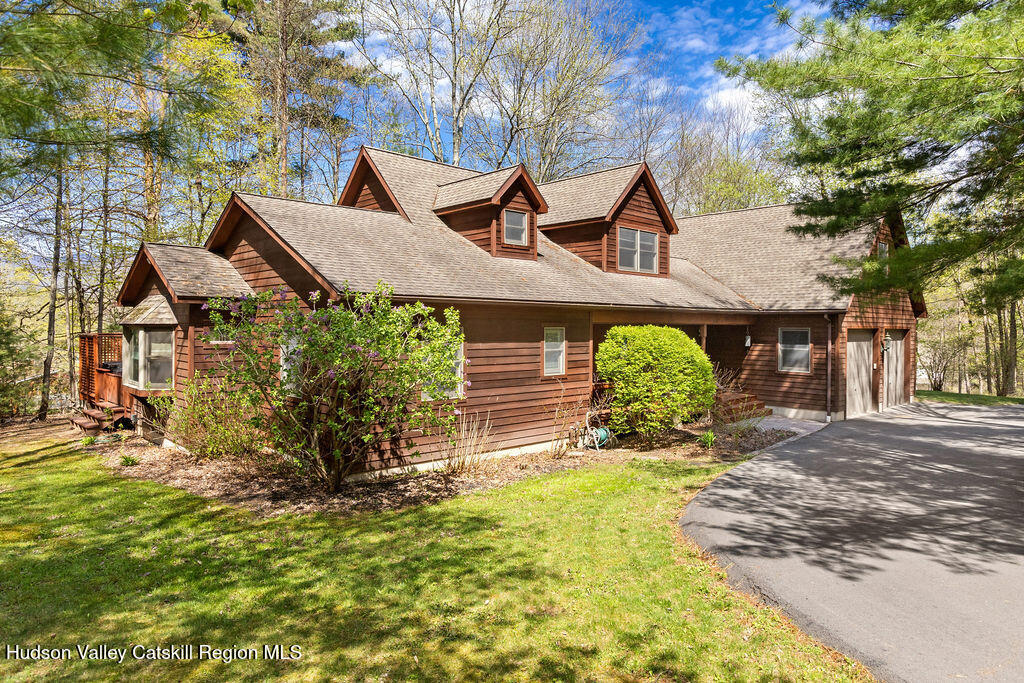10 Old Farm Road Shokan, NY 12481 - Photo 1 of 68 a view of house with yard