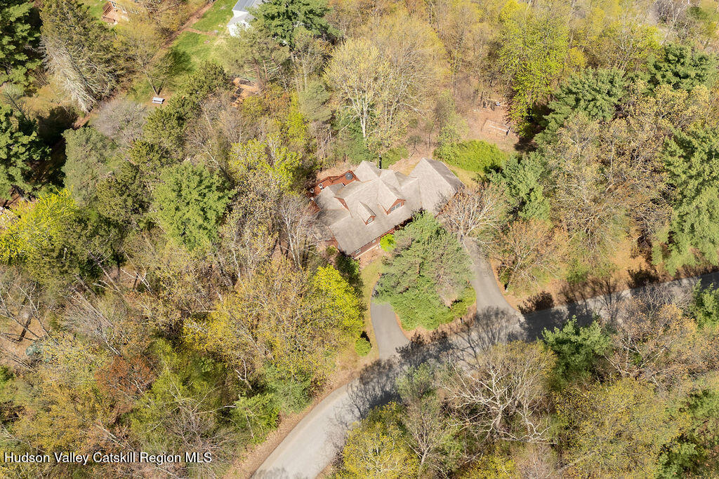 10 Old Farm Road Shokan, NY 12481 - Photo 28 of 68 a aerial view of residential house with green space