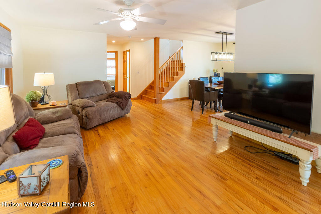 10 Old Farm Road Shokan, NY 12481 - Photo 3 of 68 a living room with furniture and a flat screen tv