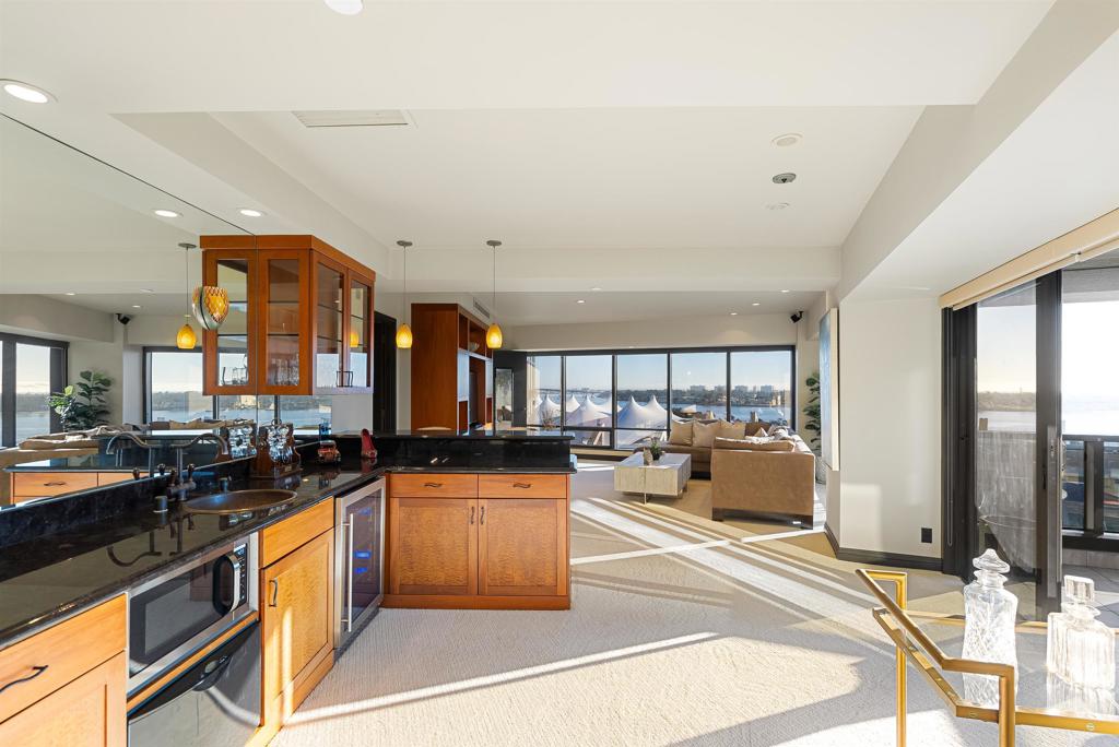 200 Harbor Drive, Unit 1502 San Diego, CA 92101 - Photo 14 of 48 a kitchen with lots of counter top space