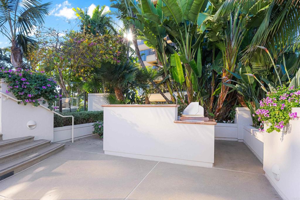 200 Harbor Drive, Unit 1502 San Diego, CA 92101 - Photo 35 of 48 a white bath tub sitting in a backyard