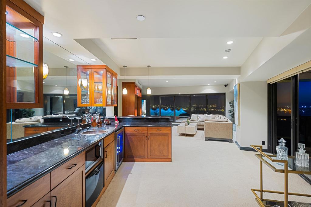 200 Harbor Drive, Unit 1502 San Diego, CA 92101 - Photo 45 of 48 a kitchen with lots of counter top space