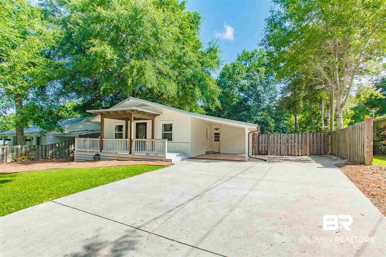 419 Rosa Avenue Fairhope, AL 36532 - Photo 2 of 33