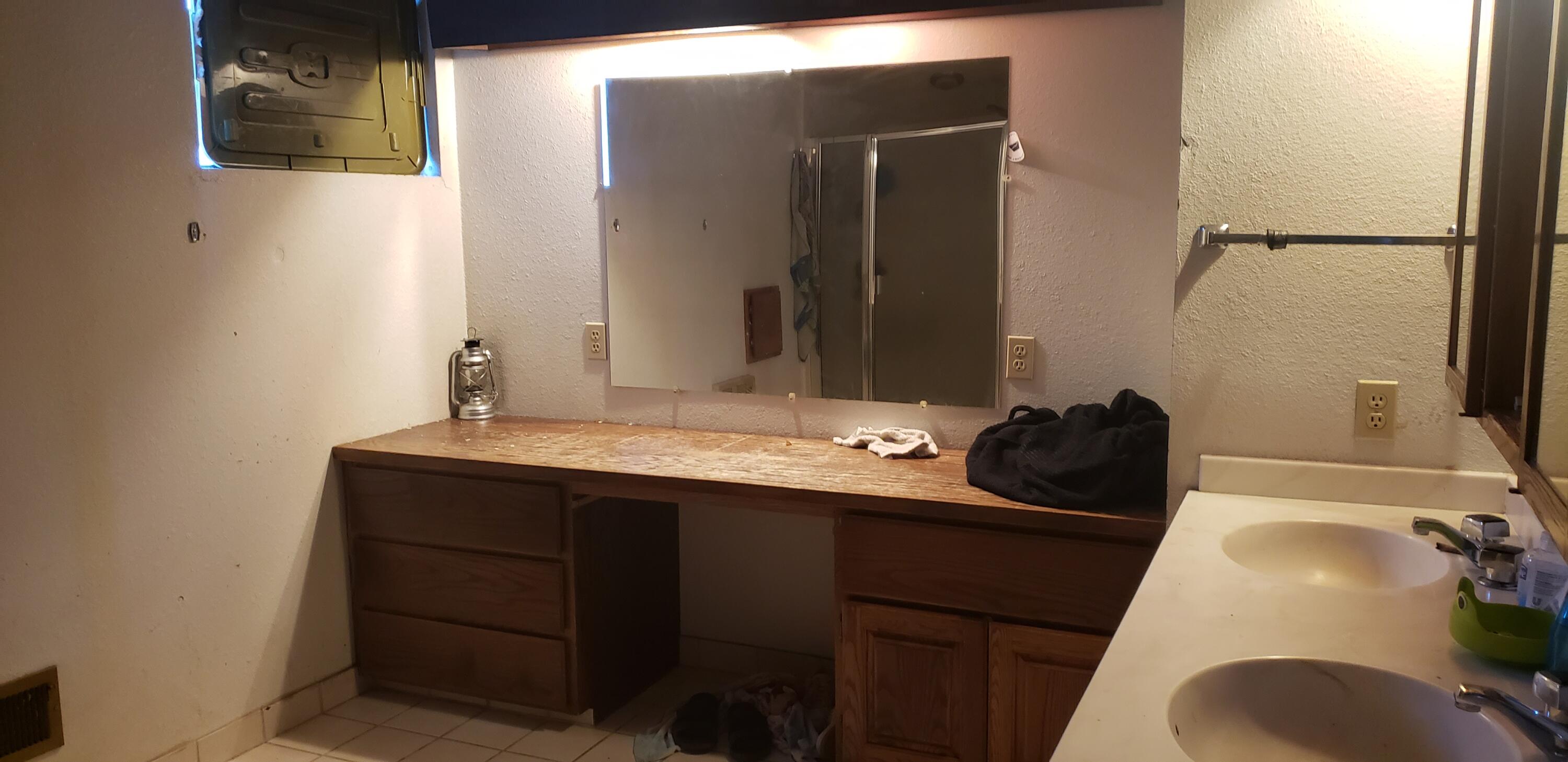 1020 Kirkham Road Cave Junction, OR 97523 - Photo 8 of 16 Master Bedroom Bath, double vanities.