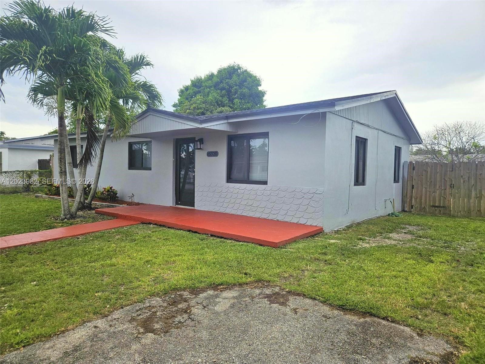 15320 Southwest 305th Street Homestead, FL 33033 - Photo 3 of 28