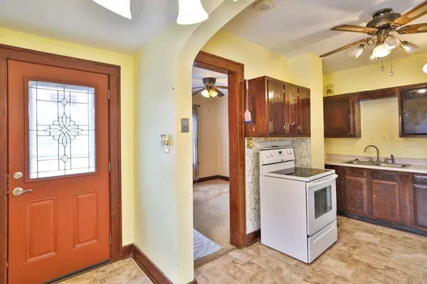 $104,999 | 804 Water Street, Albert Lea, MN 56007