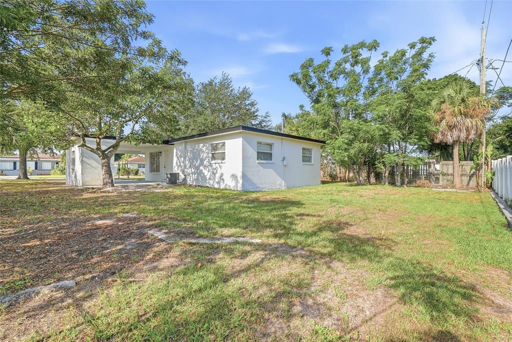 3005 West St Conrad Street Tampa, FL 33607 - Photo 25 of 32