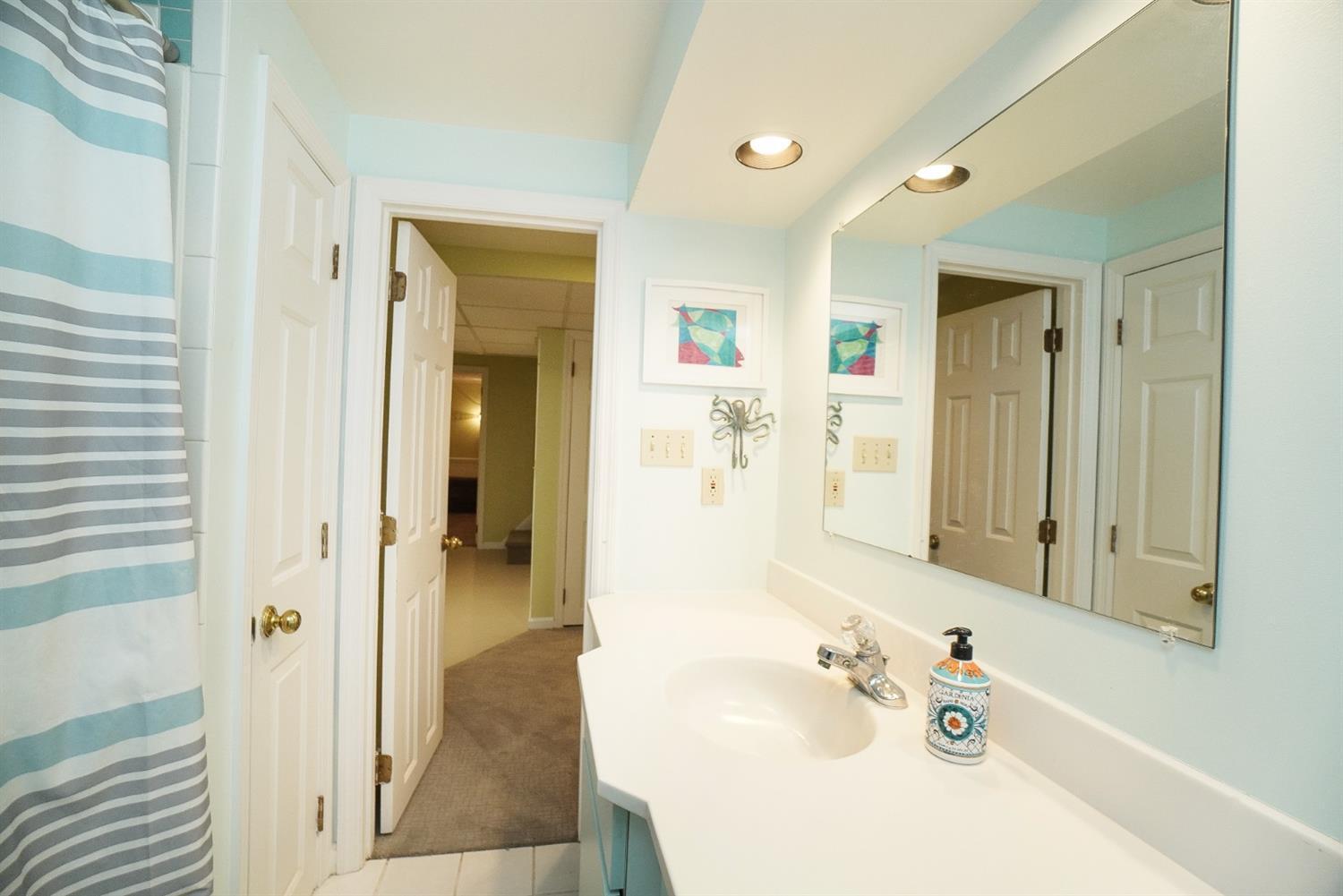 123 Bonham Road Wyoming, OH 45215 - Photo 36 of 41 Gallery Image 36