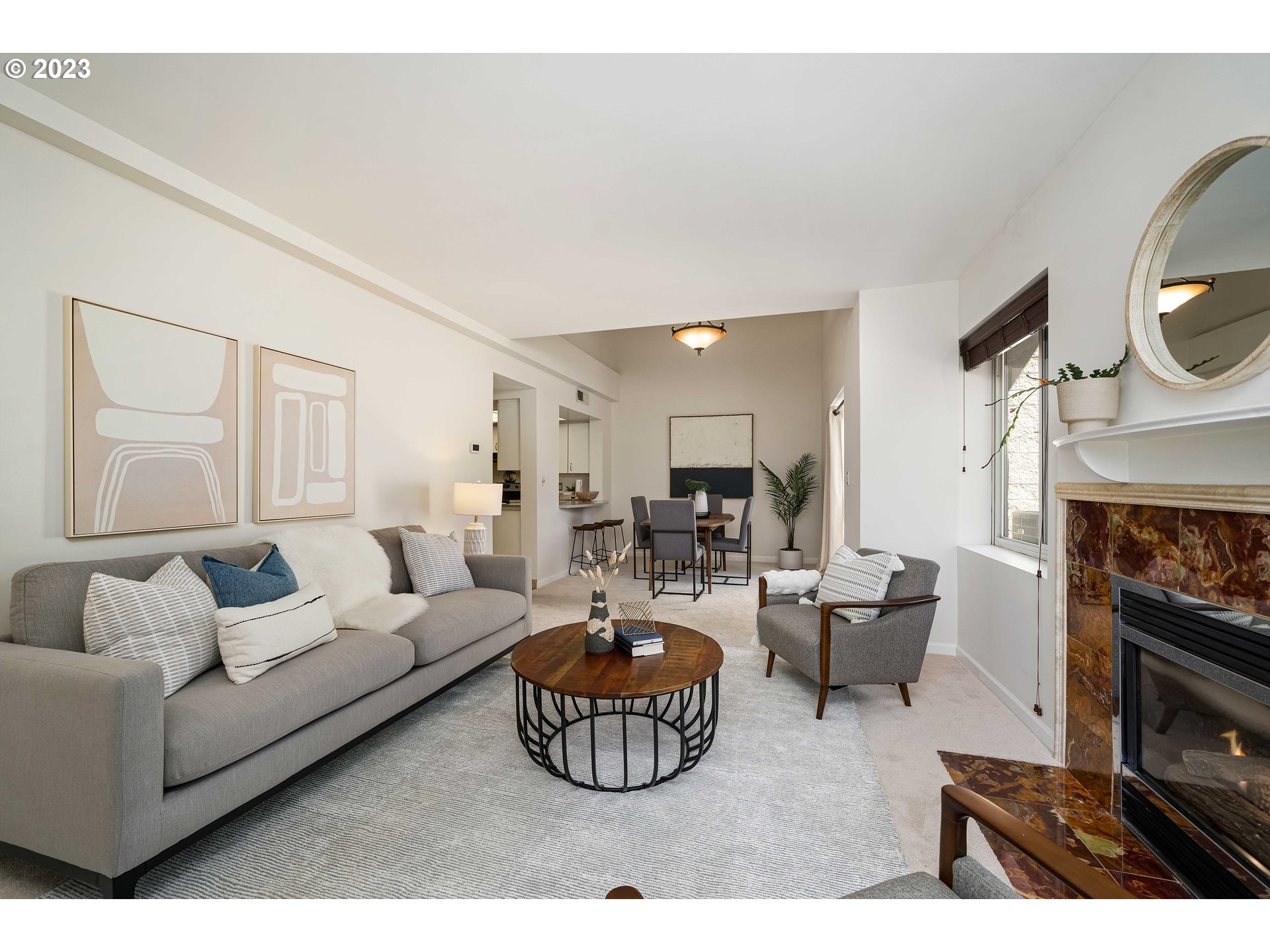 6625 West Burnside Road, Unit 238 Portland, OR 97225 - Photo 13 of 45 Living Room/Dining Room