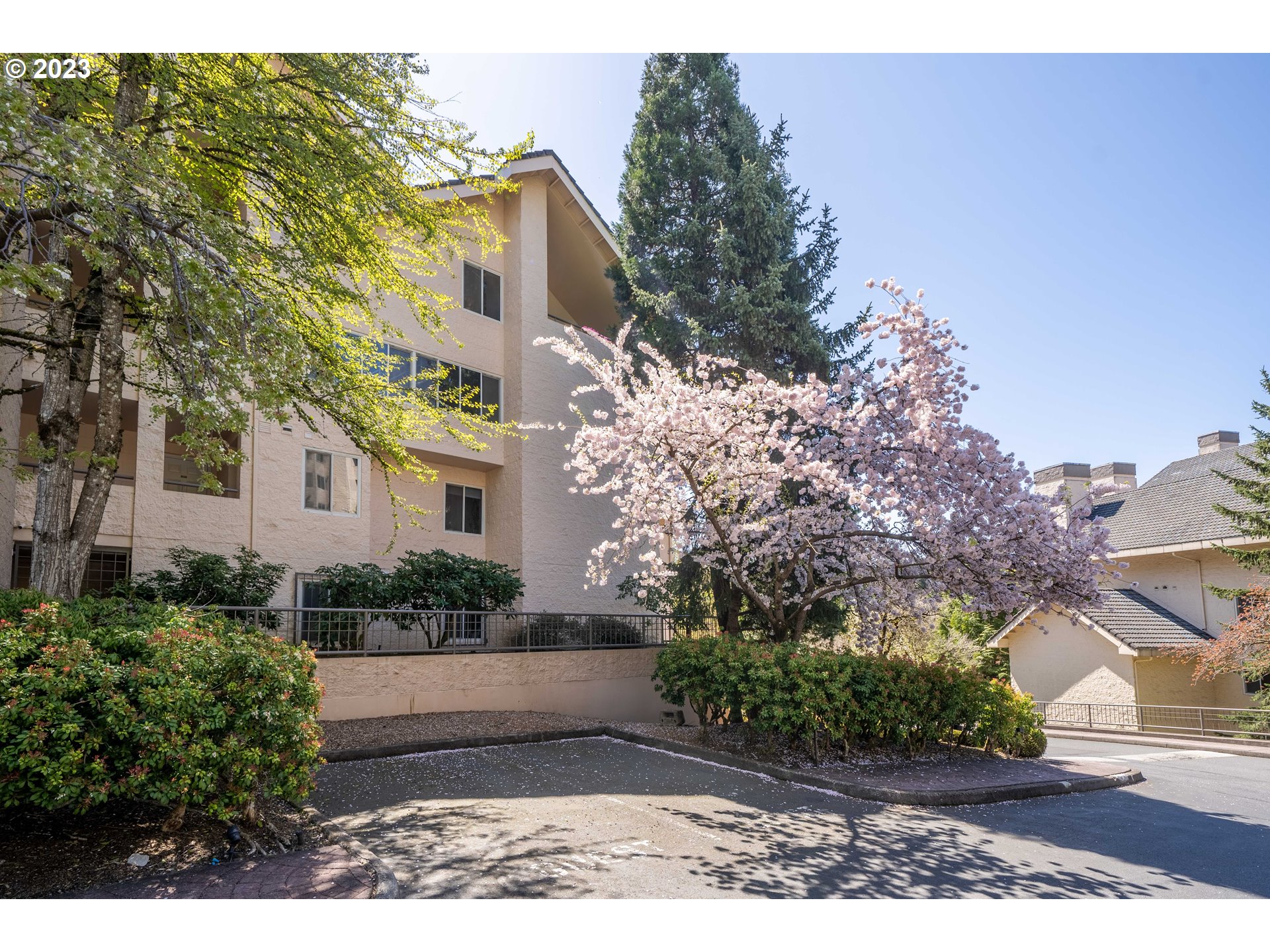 6625 West Burnside Road, Unit 238 Portland, OR 97225 - Photo 2 of 45 Gallery Image 2