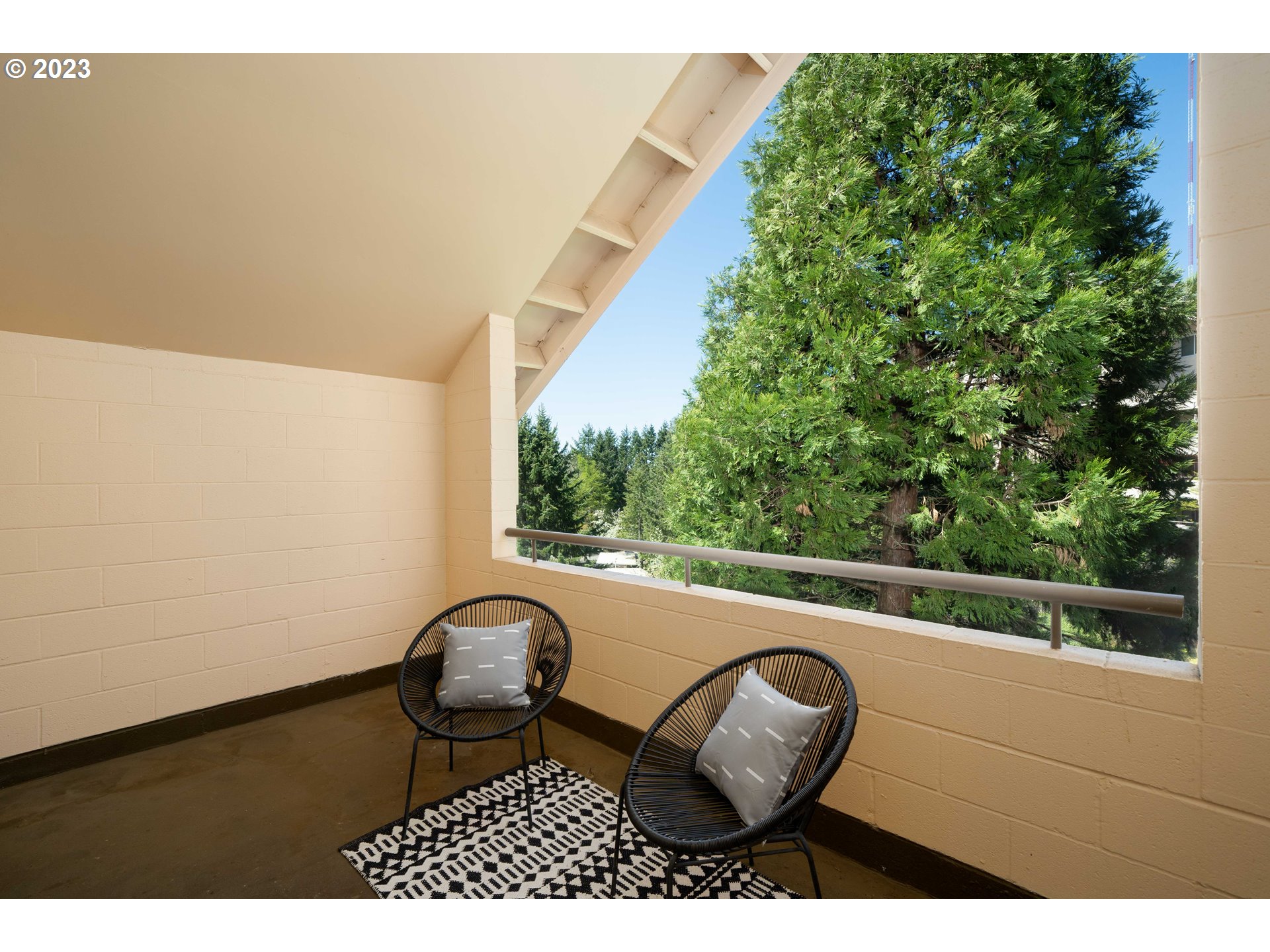 6625 West Burnside Road, Unit 238 Portland, OR 97225 - Photo 25 of 45 Deck