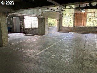 6625 West Burnside Road, Unit 238 Portland, OR 97225 - Photo 31 of 45 Parking
