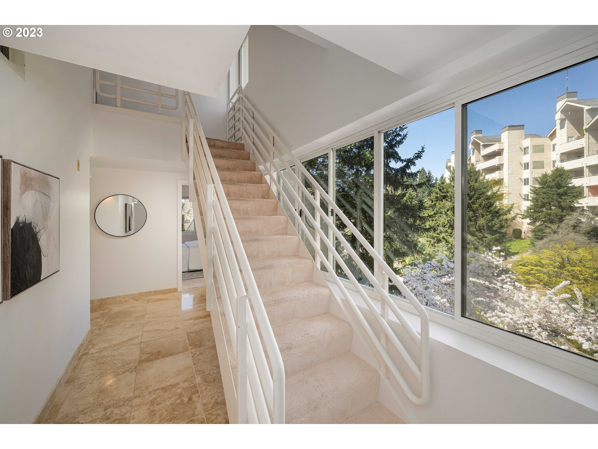 6625 West Burnside Road, Unit 238 Portland, OR 97225 - Photo 4 of 45 Entrance/Foyer