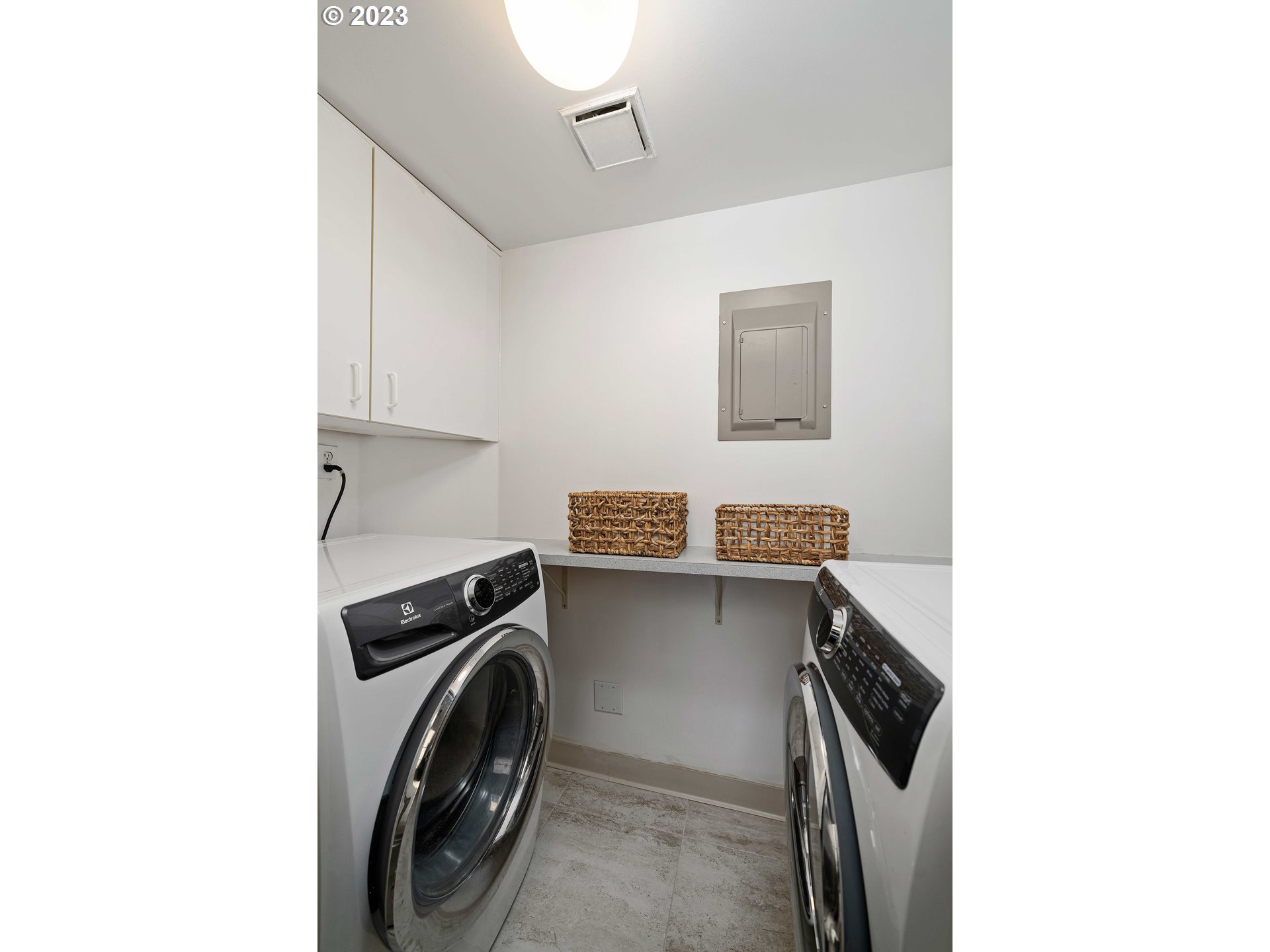 6625 West Burnside Road, Unit 238 Portland, OR 97225 - Photo 9 of 45 Laundry