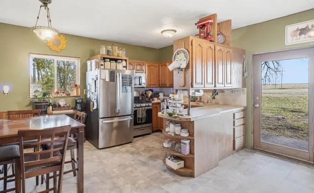 $220,000 | 39067 336th Street, Le Sueur, MN 56058