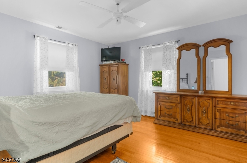 17 Ridge Road Flemington, NJ 08822 - Photo 17 of 36 Gallery Image 17