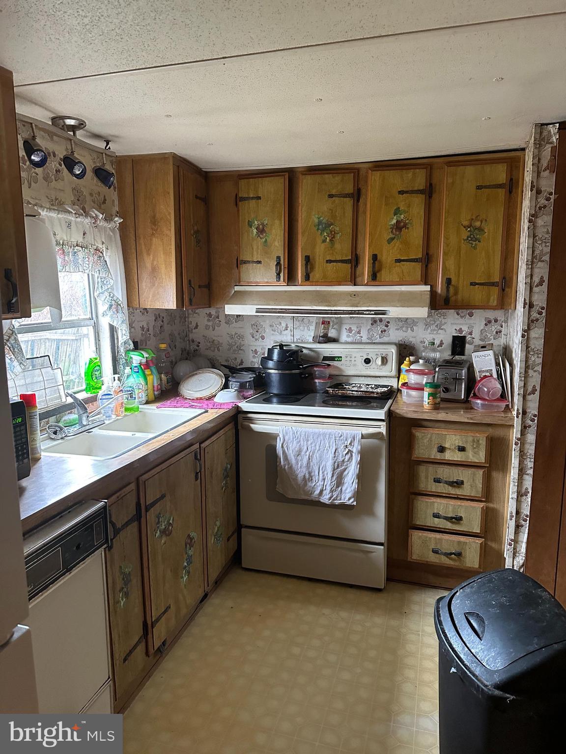 6 Lewisberry Road New Cumberland, PA 17070 - Photo 7 of 15 Gallery Image 7